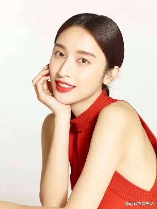 简直太美了!38岁张俪,身材饱满实在太绝了!