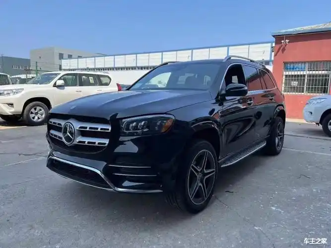 2023款奔驰gls63作为奔驰gls顶级车型