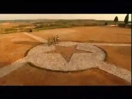 不是在提醒你"想致富,先修路",咱们不是要求富,咱们修的,是心里的那条