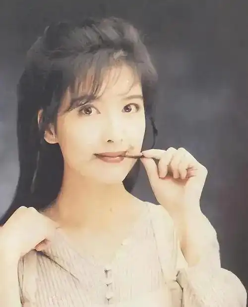 筹谋29年就等这一天,周慧敏转移10亿财产|倪震|娱乐圈|赵雅芝|王祖贤