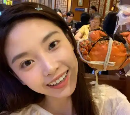 半藏森林为何笑起来从不露牙看到她牙齿那一刻刘阳的审美真独特