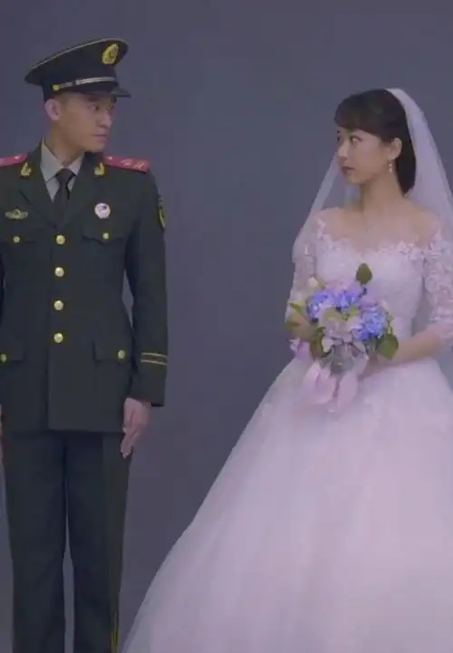 烈火英雄杨紫欧豪婚纱照杨紫男友力爆表主动要求揽腰