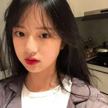 真实女头生活照头像高清好看的现实小姐姐16岁照片头像