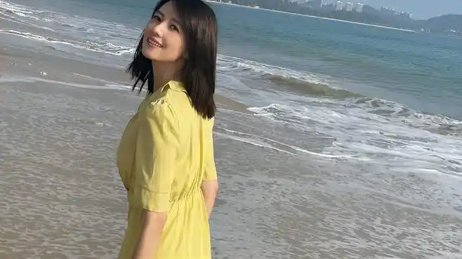 回眸一笑百媚生!高圆圆的这个回眸不知道迷倒了多少人