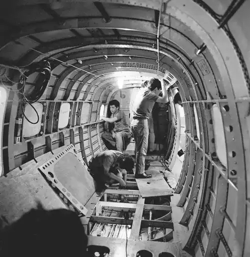 先驱者号投入运营50周年巴航工业自此从巴西飞向世界