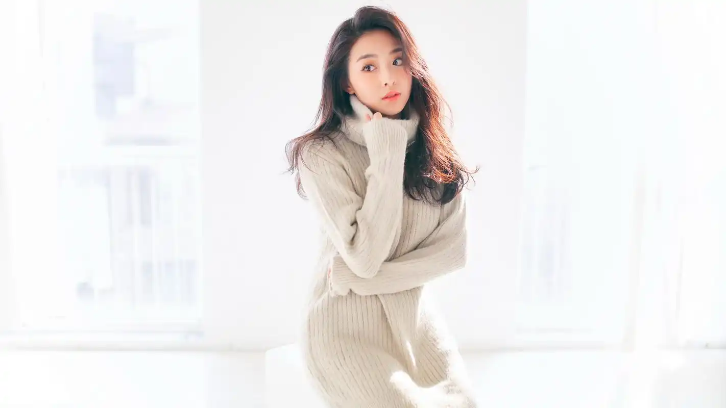 张含韵最新写真高清壁纸下载