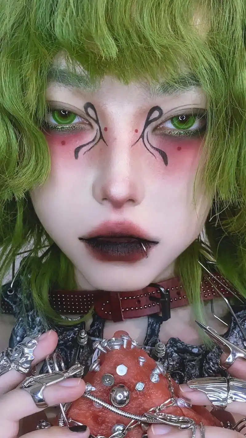 万圣节妆容大合集!(感觉自己天天都在过万圣节)#妆容 #万圣 - 抖音