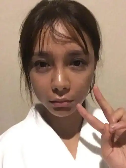 这6位女星化了妆个个貌美如花,卸了妆"素颜无人识",差距真大