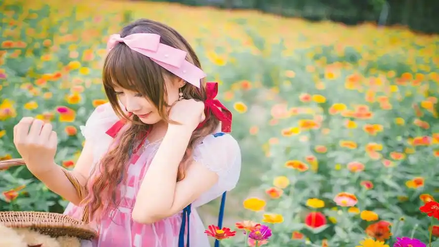 日系美少女户外唯美写真高清桌面壁纸