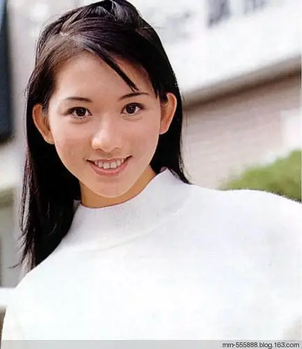 引用【转载】林志玲出道前三级艳照曝光(组图)