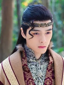 柳修文(方逸伦饰演)