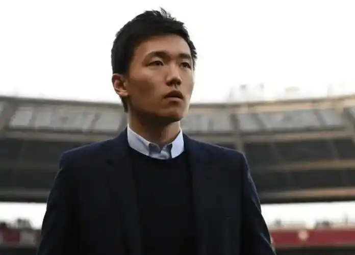 跟队记者filippo conticello写道:"张康阳已经开始学习意大利语了