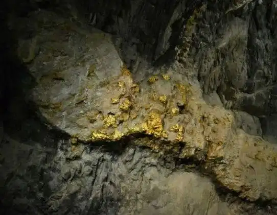 世界上最"可怜"的金矿,随手一挖就有金子,为何无人想去?