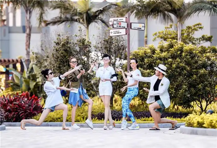 水上游戏前蓝队队形中国网娱乐7月30日讯 7月29日晚20:20湖南卫视播出