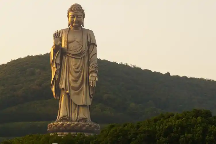 拈花一笑,乐见大佛