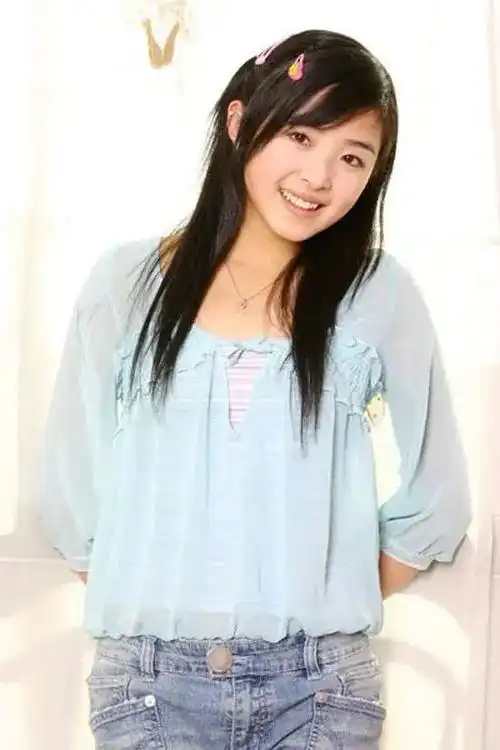 就绝食减肥,170几的大高个,然而体重才90多斤来说,张含韵真的健康许多