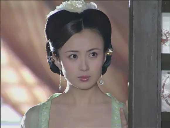 小编所说的这个人就是杨童舒.