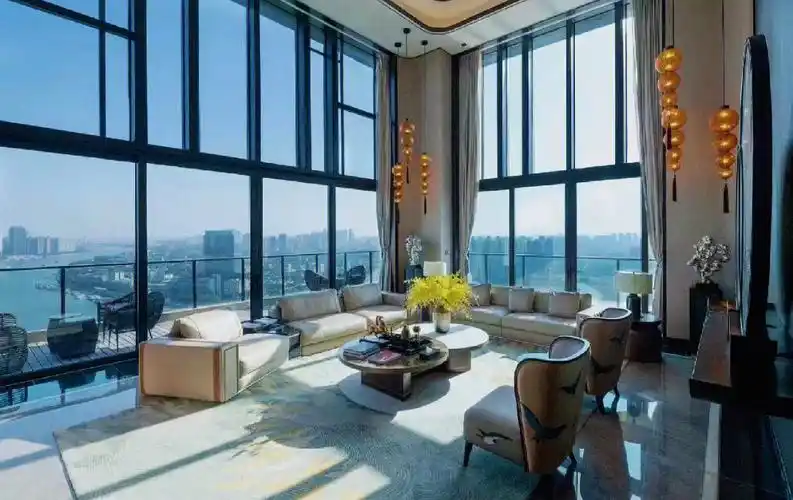 广州市大平层复式落地窗一线江景