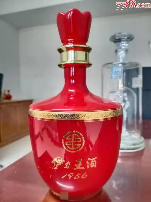 5品99包头魂亮丽装酒瓶￥168.5品99海泉酒瓶一对￥158.