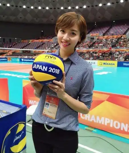 女排女神魏秋月生活近况退役后从政如今短发美到窒息