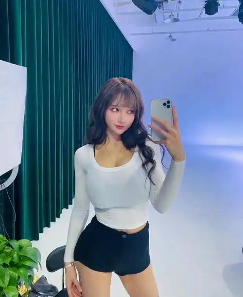 斗鱼米娜minana呀近期尺度写真图片米娜首次大规模晒出高清壁纸级写真