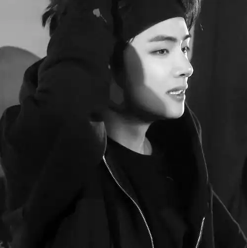 金泰亨 - 高清图片,堆糖,美图壁纸兴趣社区