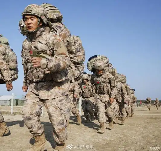 pla第78集团军某合成旅穿新式星空迷彩战备演练