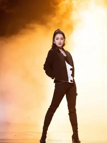 吕一真是美死了35岁却拥有20岁时的好身材气质出尘迷死人