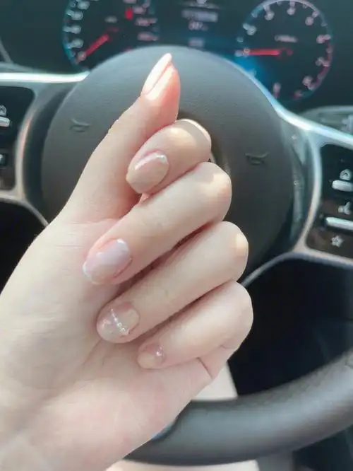 暑期快过半了,换个颜色,实际颜色再深一点,超级显手白