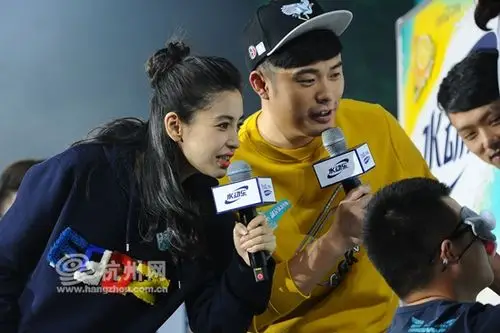angelababy来杭州出席代言活动与陈赫互动爆笑不断组图