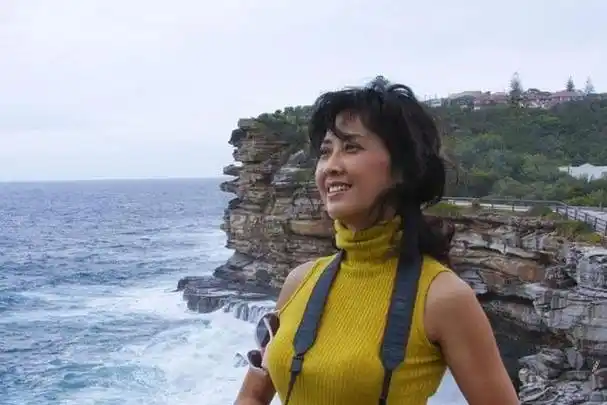 朱琳非常坚定自己的梦想,与丈夫离婚之后,她全身心投入到表演学习中