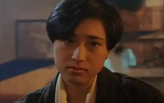 她是《赌侠》紧身衣女神,港姐出身被伪富豪欺骗,50岁仍然未嫁