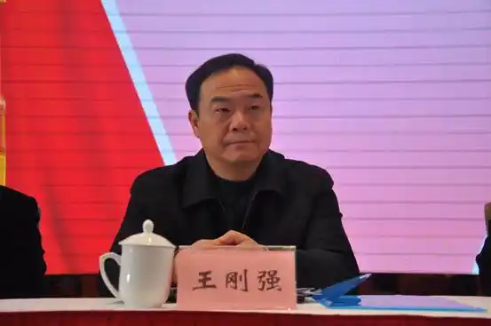 益阳工会竭力当好职工群众最信赖的娘家人