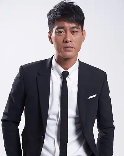 陈国坤个人信息出生地:深圳市宝安区沙井街道出生日期:1975年8月1日