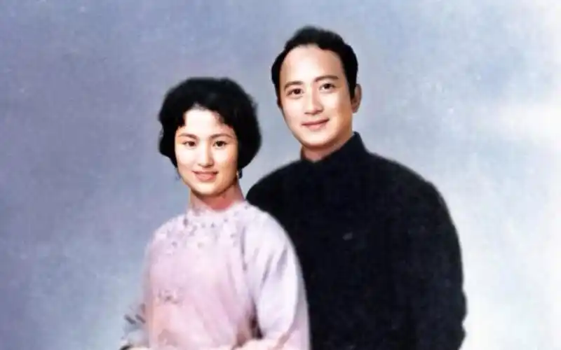 单位领导不止一次王文娟谈话,不能和恋人在一起这件事情,每次想起来