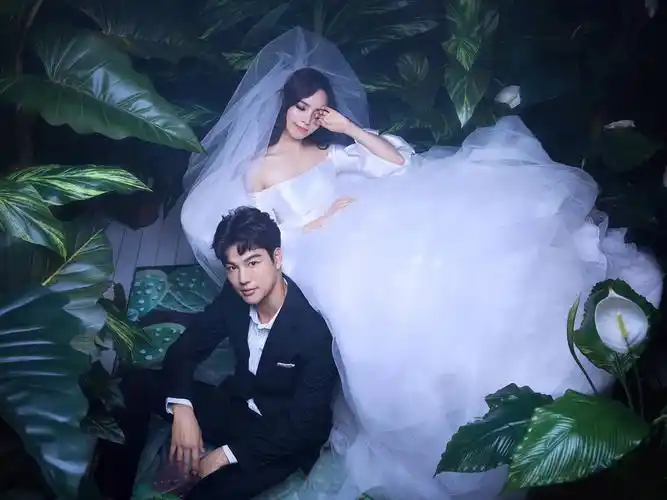 长沙艾特婚纱摄影