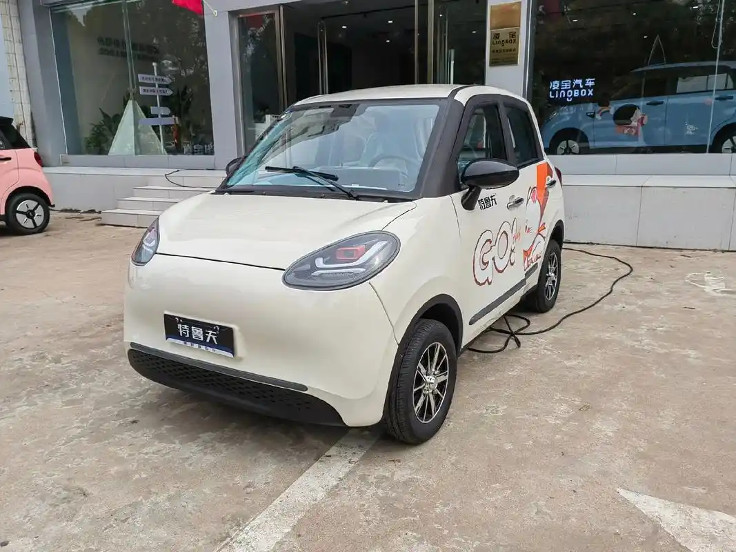 特鲁夫新款m8—荣耀上市 仅售1.xx万续航120公里 现车 - 抖音