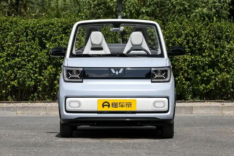 售价9.99万元,续航280公里,五菱宏光miniev敞篷版上市