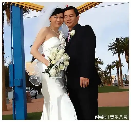 二婚嫁世界冠军,如今生活幸福滋润|李林|王小列|李小双|李琳(1980年)