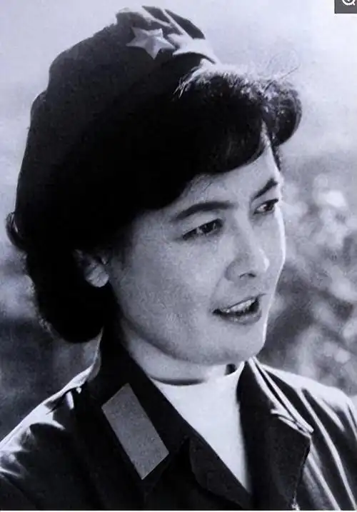 杨雅琴:一婚嫁普通人,二婚嫁粉丝,去世后两任丈夫都没参加葬礼