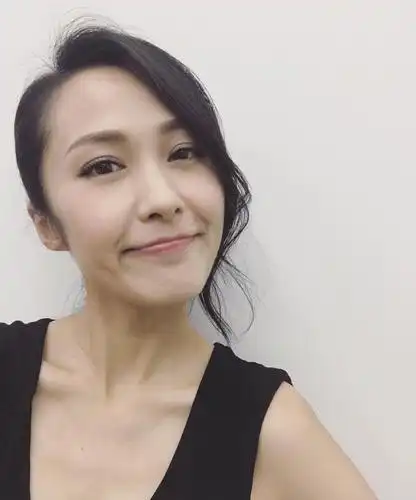 汤怡kathy tong的图片