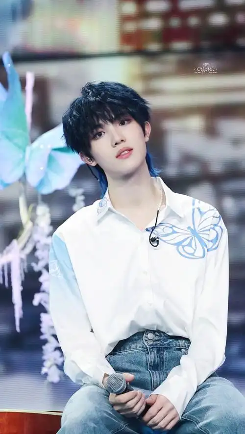 院比郭敬明减肥营还吓人#全靠自己的努力减掉成长尴尬期肉肉的苏新皓