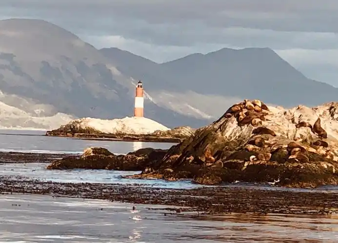 跟着王家卫的电影《春光乍泄》认识阿根廷 写美篇  世界尽头的灯塔