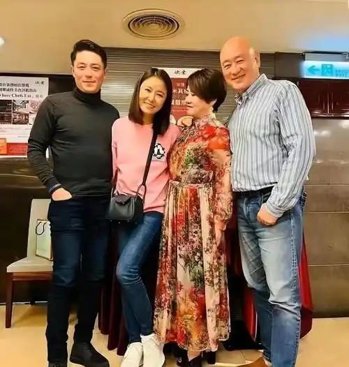 林心如和老公是庆生父母!