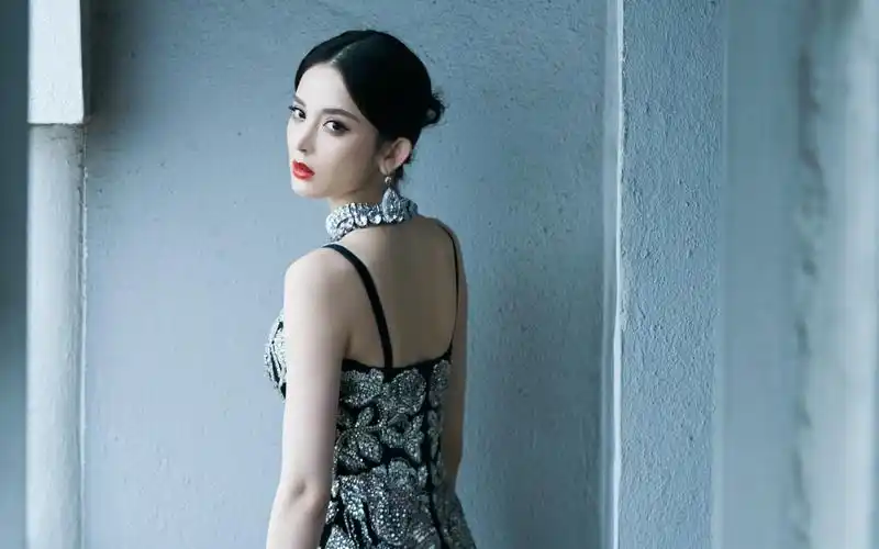 古力娜扎华丽高贵写真图片壁纸