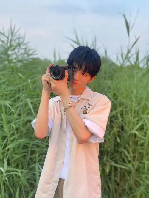 ixform刘冠佑浩瀚娱乐微博更新