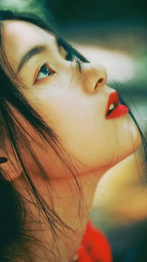 五味杂陈的孤独伤感唯美人物图片