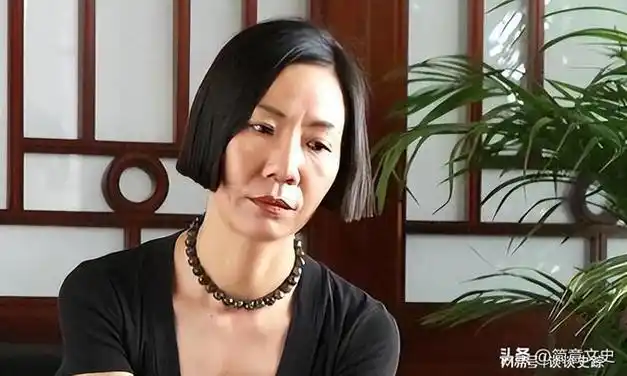 她是中国最丑女演员凭什么嫁入豪门成为人人羡慕的阔太