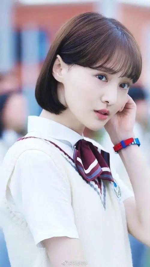 郑爽分享男朋友张恒的糗事被骂神经病粉丝们发声了