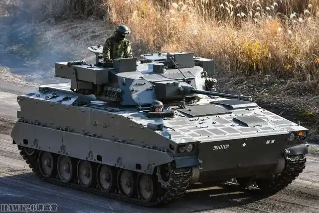 日本新型履带式装甲车曝光 采用89式步战底盘 将与轮式方案竞争